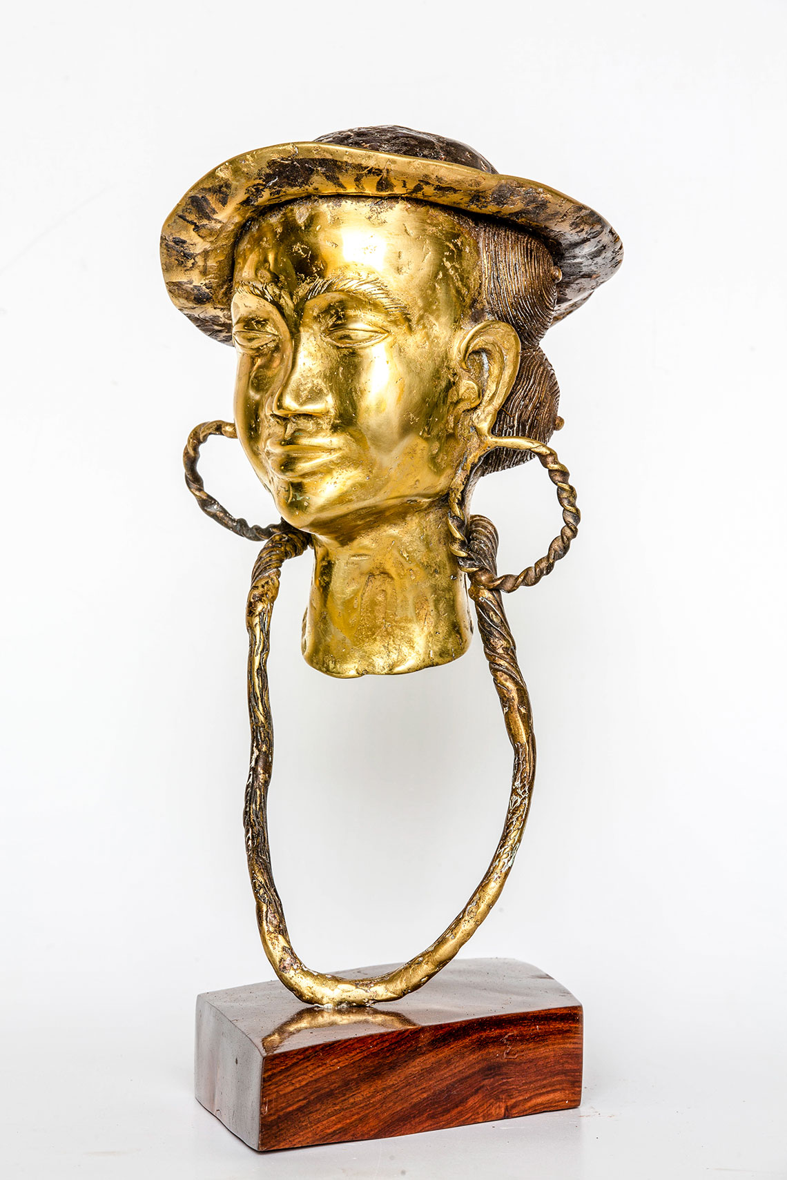 Sculpture finie en bronze doré
